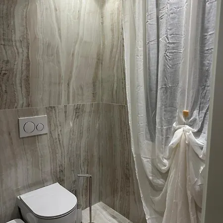 Canal View Boutique *