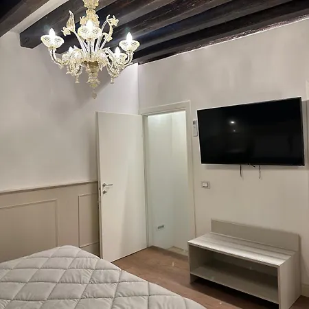 Canal View Boutique Daire Venedik